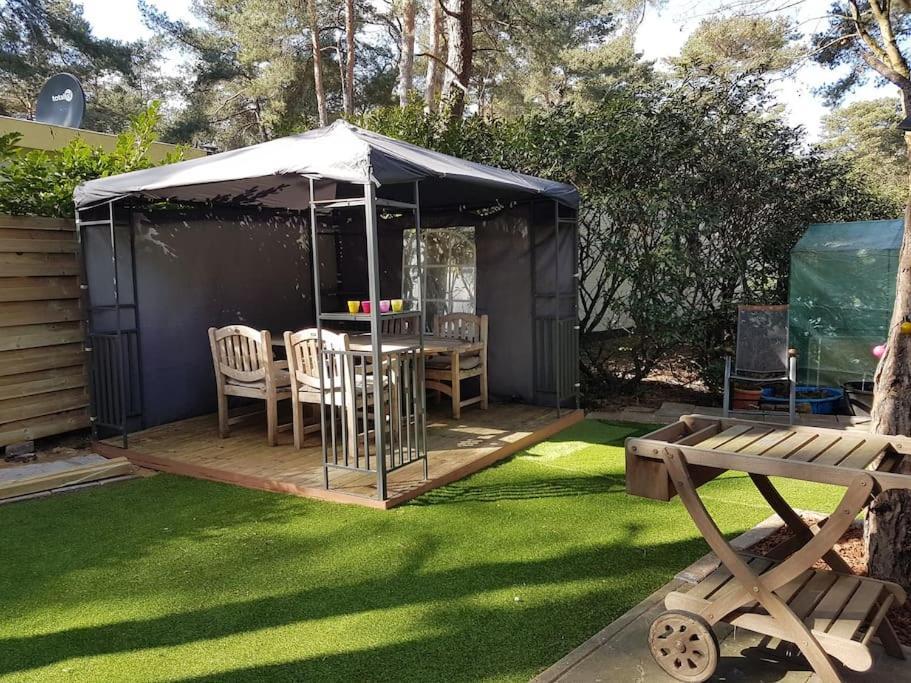3 Bedroom Chalet On Camping Gt Balen 외부 사진